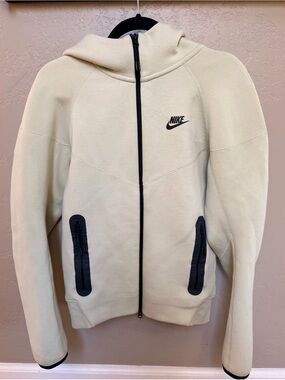 Nike Light Green Zip-Up Hoodie with Black Accents